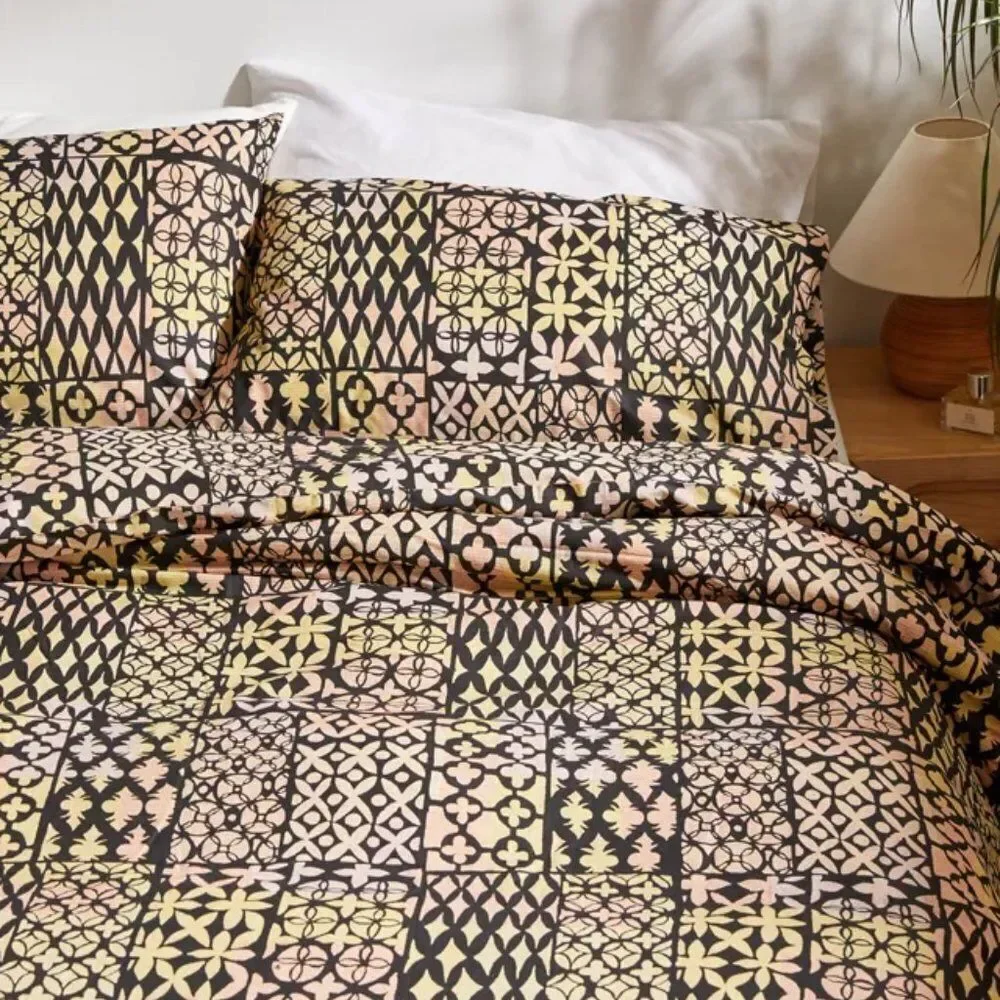 Urban‎ Outfitters Shiloh Duvet Set Black Multi Twin XL